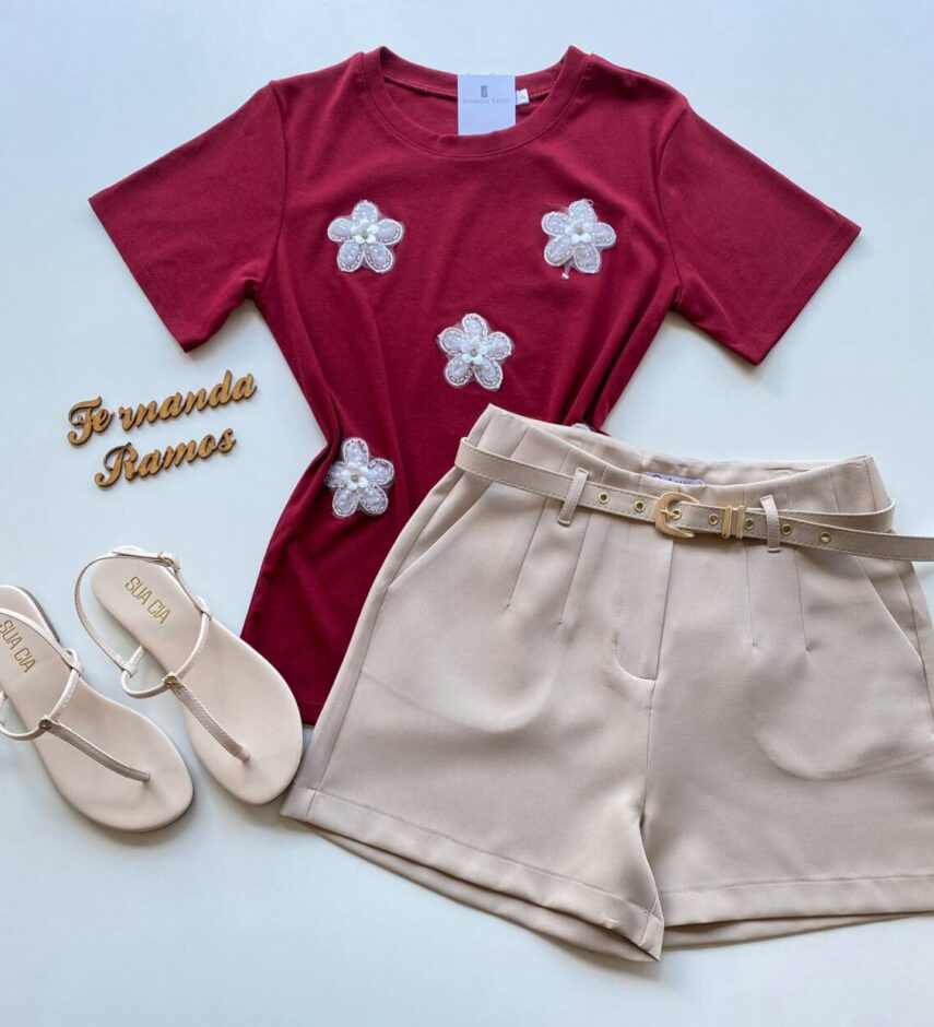T-shirt Feminina Manga Curta Marsha Bordada com Pedrarias Marsala - Fernanda Ramos Store