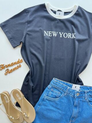 T-shirt Manga Curta Plus Size Preta New York - Fernanda Ramos Store