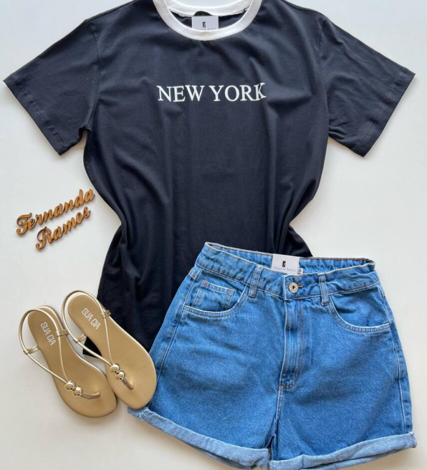 T-shirt Manga Curta Plus Size Preta New York - Fernanda Ramos Store