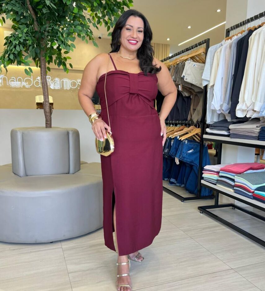 Vestido Midi Plus com Bojo Detalhe e Lastex nas Costas Marsala - Fernanda Ramos Store