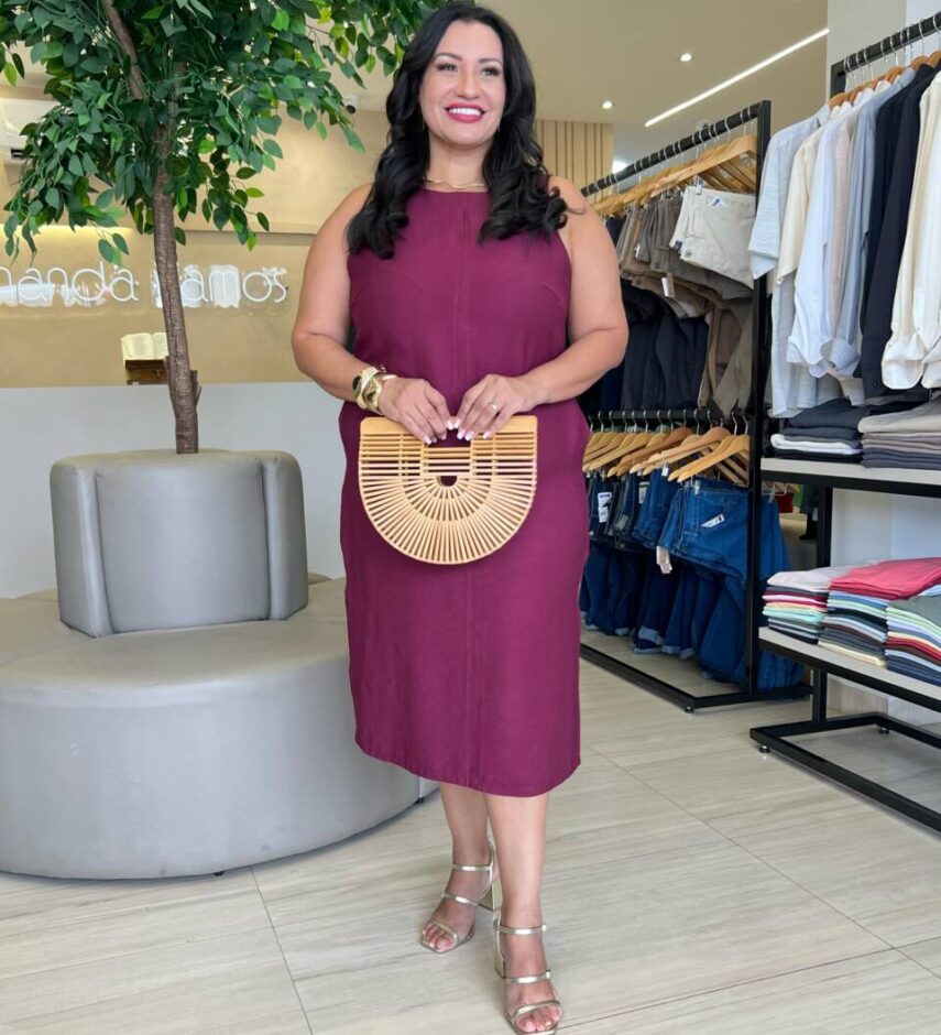 Vestido Midi Plus sem Bojo Alça Grossa e Fendas Laterais Marsala - Fernanda Ramos Store