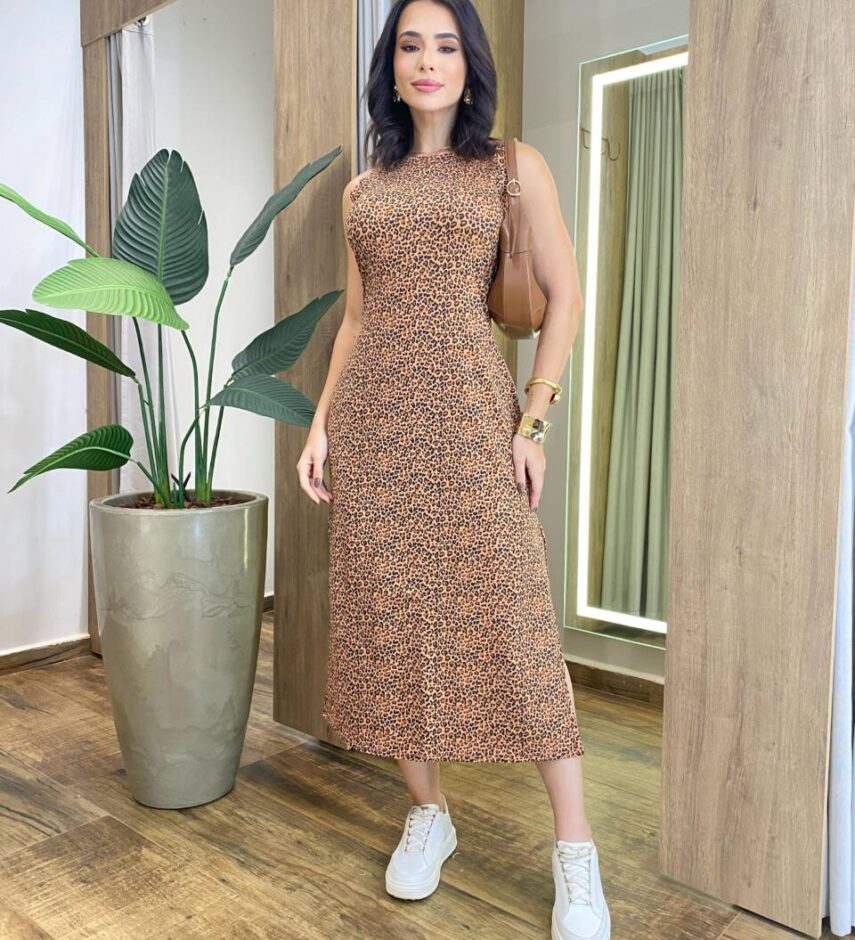 Vestido Midi sem Bojo Fenda e Bolsos Laterais Animal Print - Fernanda Ramos Store