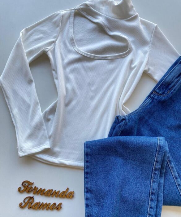 Blusa Feminina Canelada Milly sem Bojo com Recorte Branca - Fernanda Ramos Store