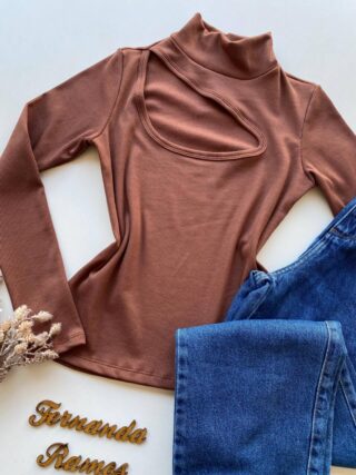 Blusa Feminina Canelada Milly sem Bojo com Recorte Marrom - Fernanda Ramos Store