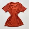 Blusa Feminina Gilbert Manga Curta com Aplicações Flor Terra - Fernanda Ramos Store