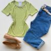 Blusa Feminina Gilbert Manga Curta com Aplicações Flor Verde - Fernanda Ramos Store