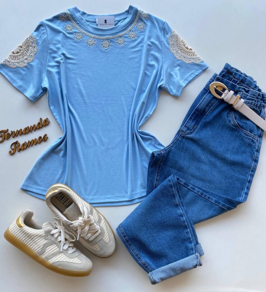 Blusa Feminina Grey Manga Curta com Bordado na Gola Azul - Fernanda Ramos Store
