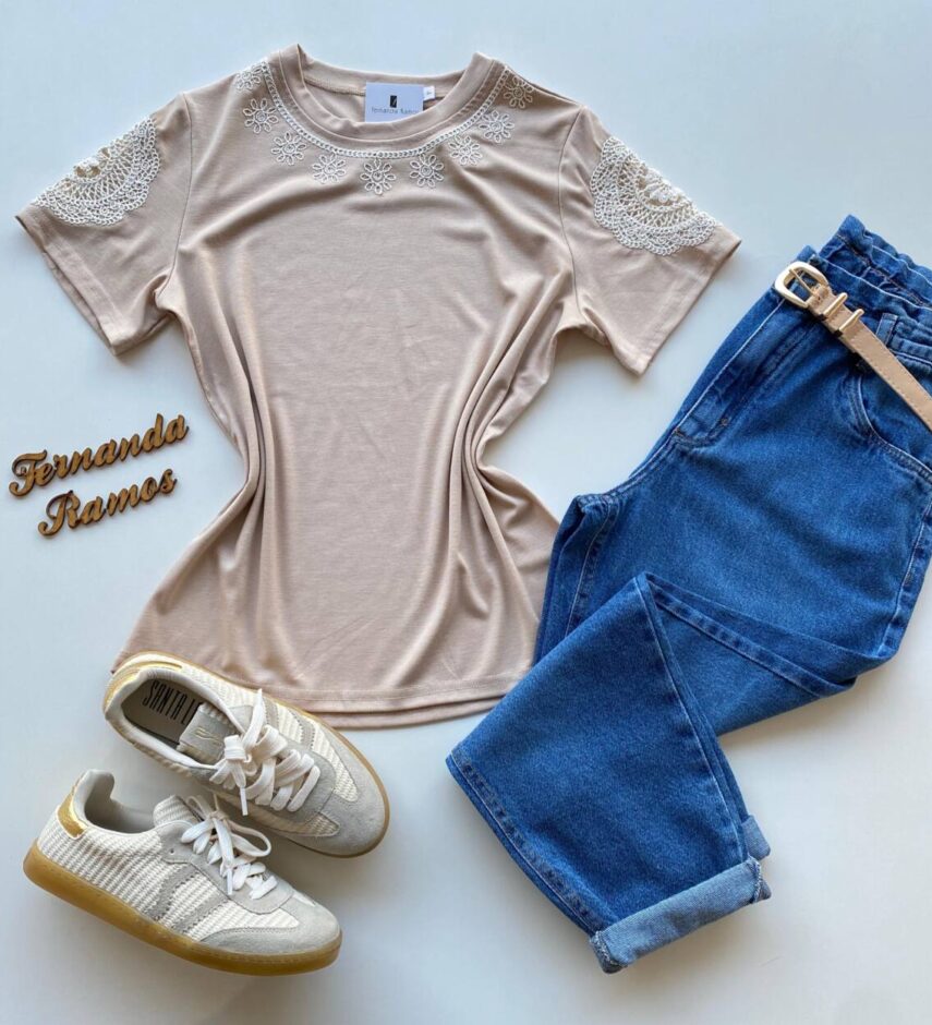 Blusa Feminina Grey Manga Curta com Bordado na Gola Nude - Fernanda Ramos Store