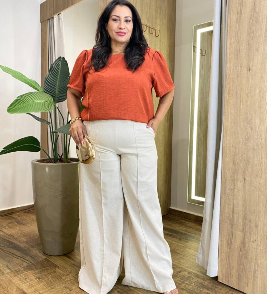 Blusa Feminina Manga Curta Isabella com Detalhes TerraCota - Fernanda Ramos Store