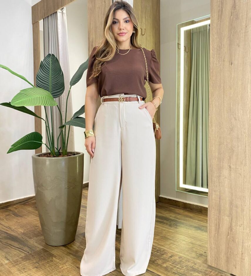 Blusa Feminina Manga Curta Lety em Crepe Marrom - Fernanda Ramos Store