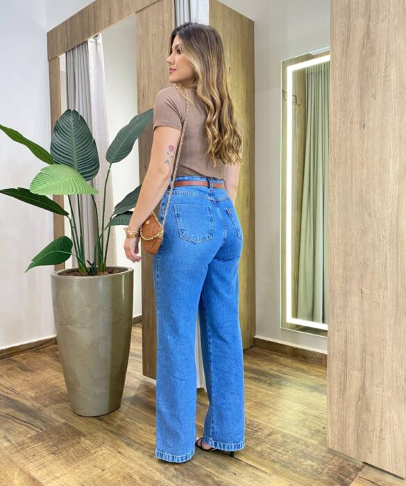 Blusa Feminina Milena Manga Curta Modal com Pedrarias Chocolate - Fernanda Ramos Store