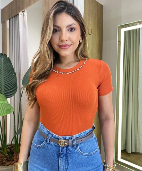Blusa Feminina Milena Manga Curta Modal com Pedrarias Laranja - Fernanda Ramos Store