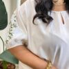 Blusa Feminina Plus Manga 3/4 Bordada Areia - Fernanda Ramos Store