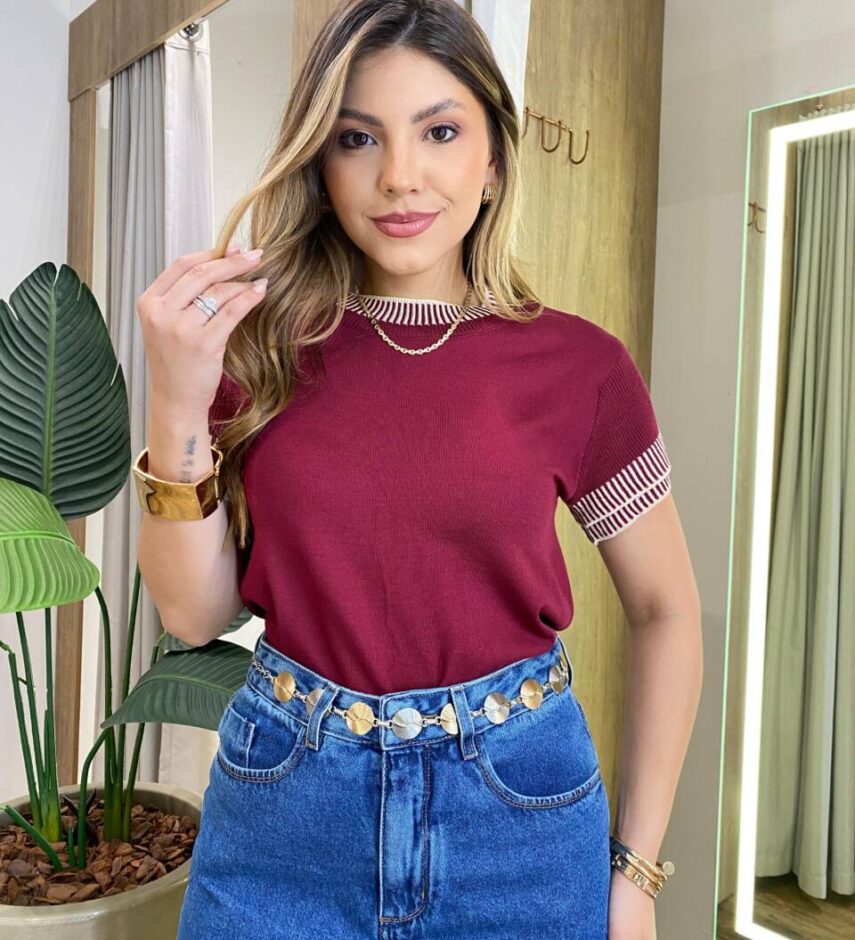Blusa Feminina Sofy Manga Curta Modal com Detalhes Vinho - Fernanda Ramos Store