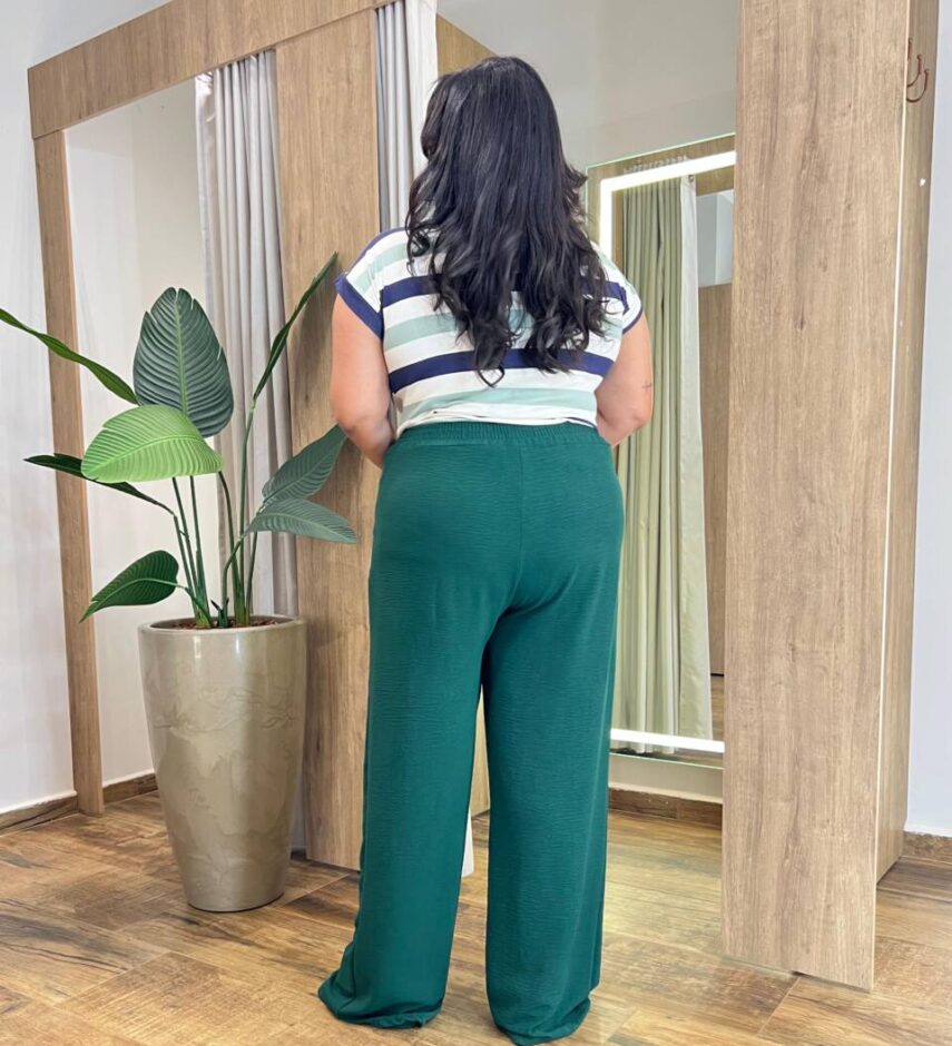 Blusa Feminina Tee Muscle Plus Estampada com Listras Verde - Fernanda Ramos Store