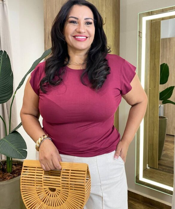 Blusa Feminina Tee Muscle Plus Marsala - Fernanda Ramos Store