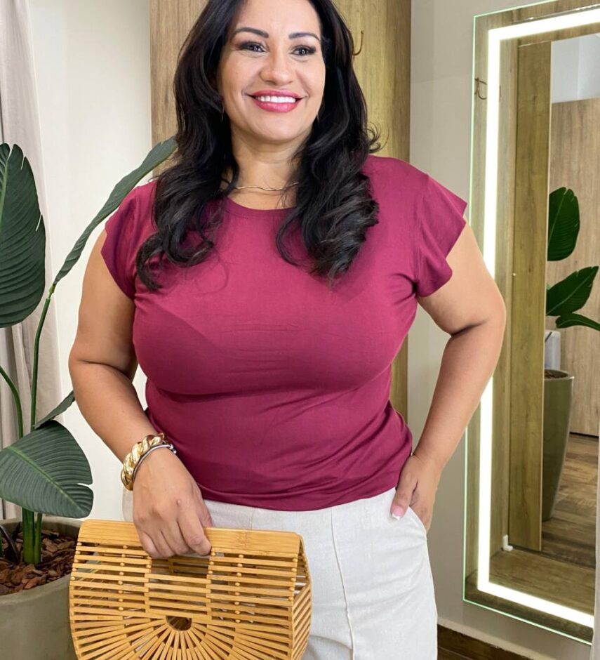 Blusa Feminina Tee Muscle Plus Marsala - Fernanda Ramos Store