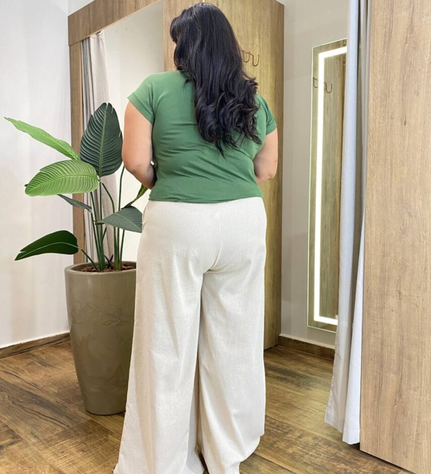 Blusa Feminina Tee Muscle Plus Verde Musgo - Fernanda Ramos Store