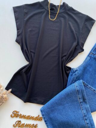 Blusa Feminina Tee Muscle Sabrina Gola Alta Preta - Fernanda Ramos Store