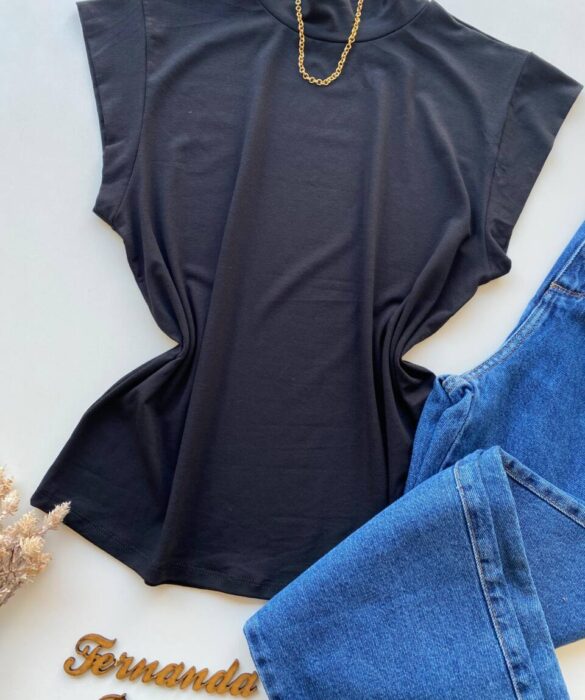 Blusa Feminina Tee Muscle Sabrina Gola Alta Preta - Fernanda Ramos Store