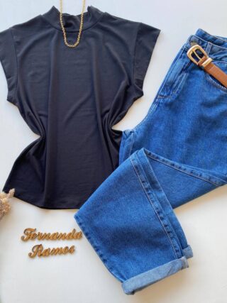 Blusa Feminina Tee Muscle Sabrina Gola Alta Preta - Fernanda Ramos Store