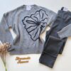 Blusa Manga Longa Feminina Anne Tricot Modal Detalhe Flor Cinza - Fernanda Ramos Store