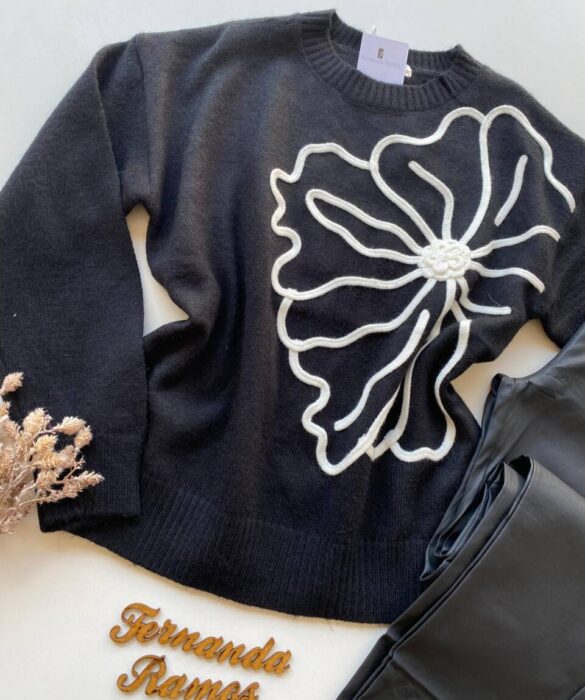 Blusa Manga Longa Feminina Anne Tricot Modal Detalhe Flor Preto - Fernanda Ramos Store