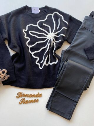 Blusa Manga Longa Feminina Anne Tricot Modal Detalhe Flor Preto - Fernanda Ramos Store