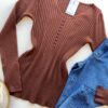 Blusa Manga Longa Modal com Botões e Canelada Marrom C7527 - Fernanda Ramos Store
