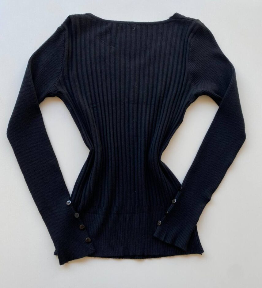 Blusa Manga Longa Modal com Botões e Canelada Preta C7527 - Fernanda Ramos Store