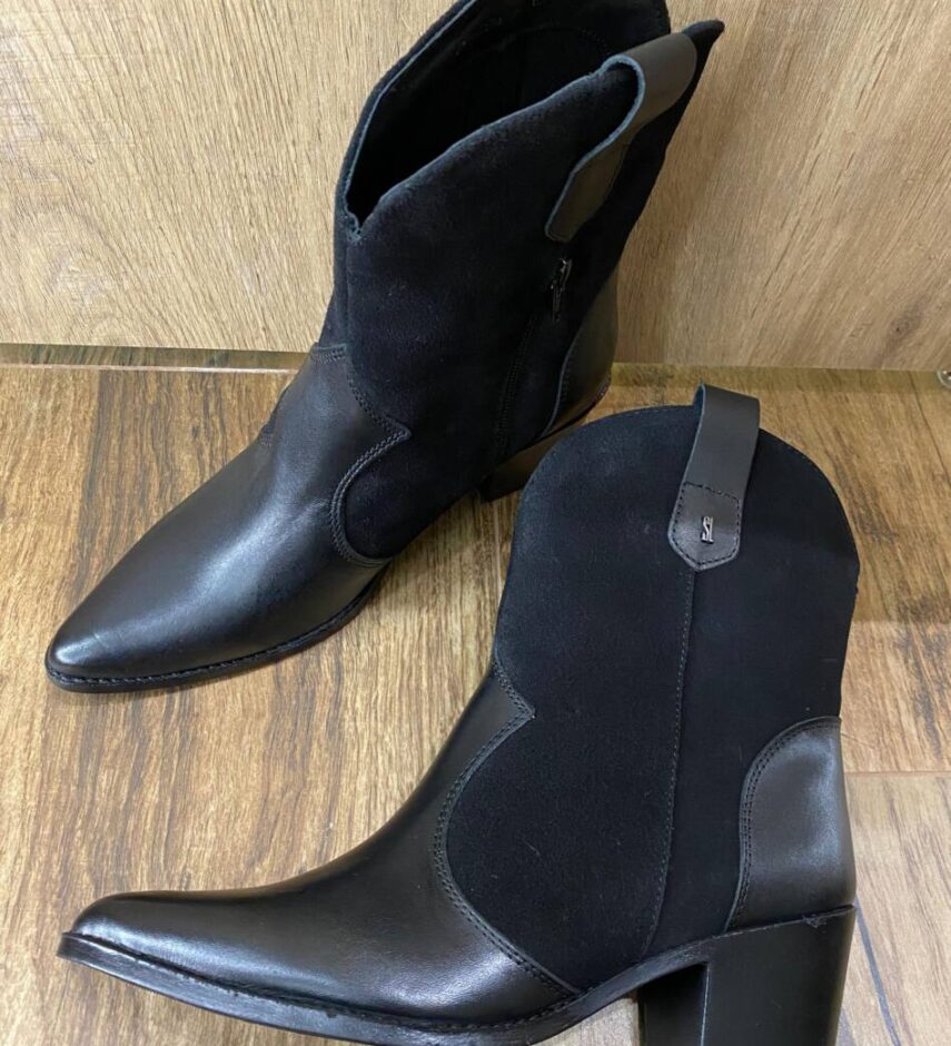 Bota Western Suellen Couro com Camurça de Bico Fino Preta - Fernanda Ramos Store