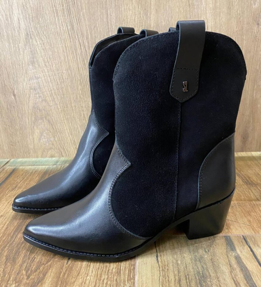 Bota Western Suellen Couro com Camurça de Bico Fino Preta - Fernanda Ramos Store