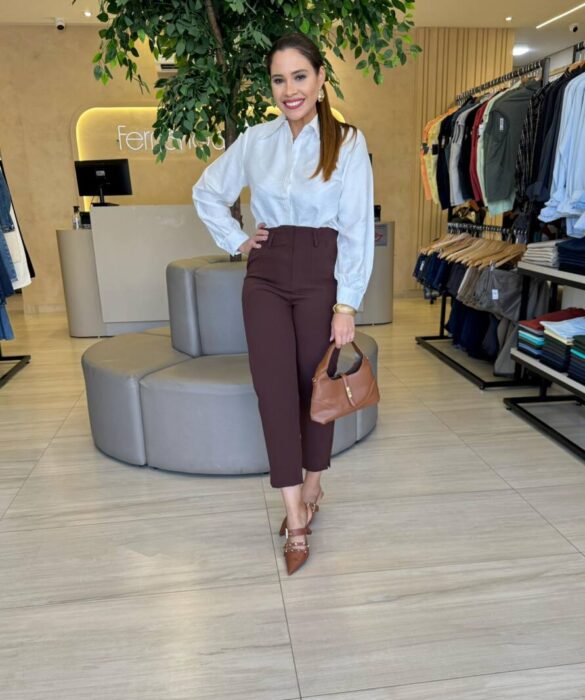 Calça Feminina Alfaiataria Madalena com Bolsos Marrom - Fernanda Ramos Store