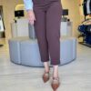 Calça Feminina Alfaiataria Madalena com Bolsos Marrom - Fernanda Ramos Store