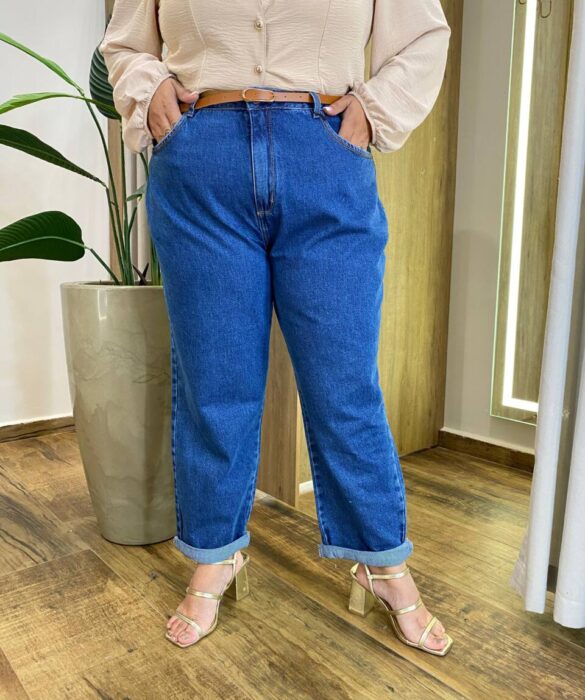 Calça Feminina Mom Plus com Cinto Jeans 016731 - Fernanda Ramos Store