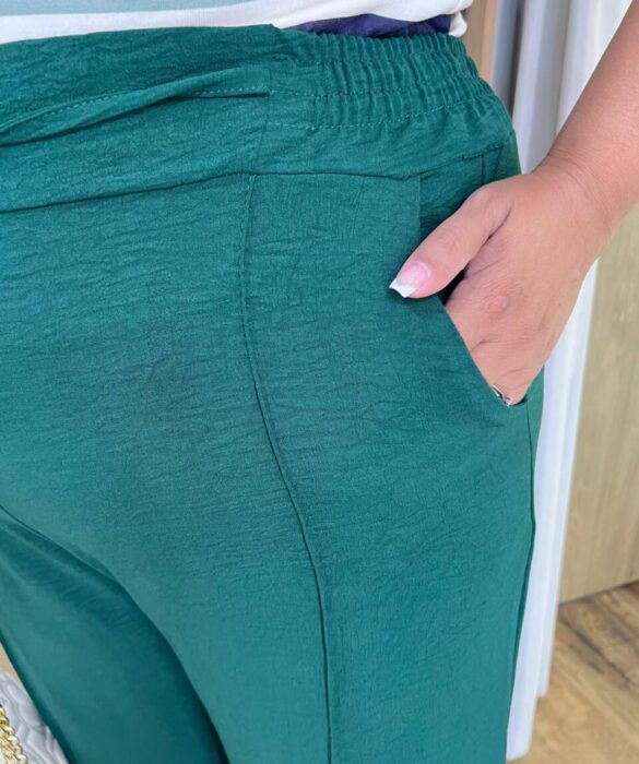 Calça Feminina Pantalona Detalhe Frizo e Amarração Verde - Fernanda Ramos Store