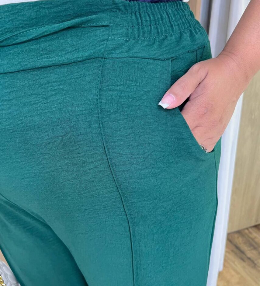Calça Feminina Pantalona Detalhe Frizo e Amarração Verde - Fernanda Ramos Store