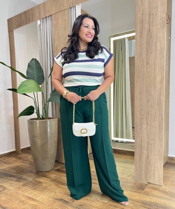 Calça Feminina Pantalona Detalhe Frizo e Amarração Verde - Fernanda Ramos Store