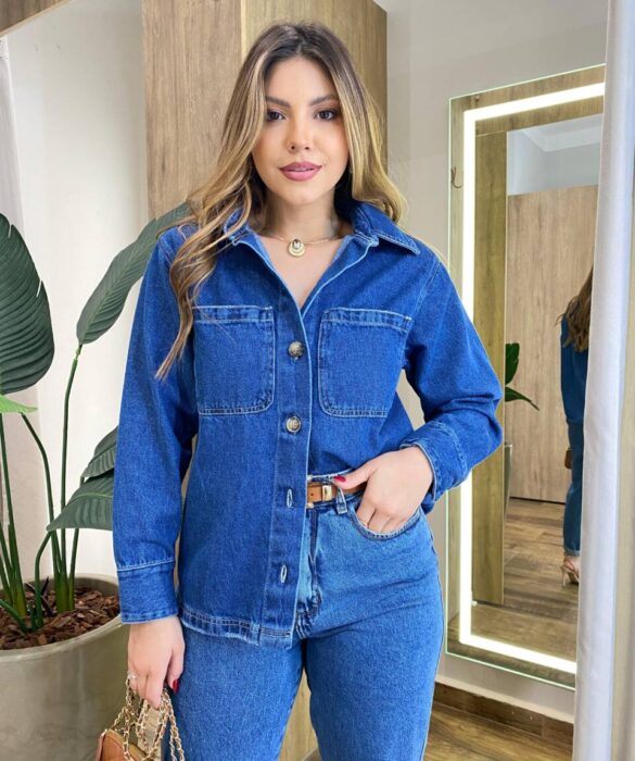 Camisa Feminina Oversized com Bolsos Jeans Médio 023397 - Fernanda Ramos Store