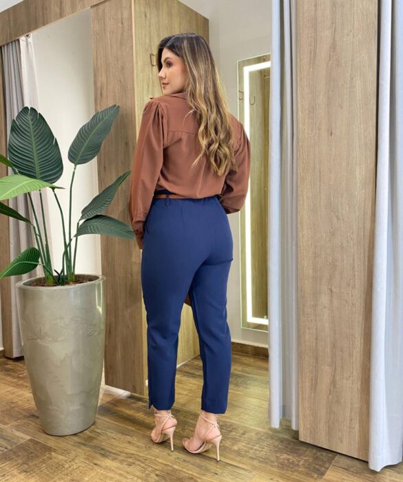 Camisa Feminina Social Amber Manga Longa com Botões Marrom AC99133 - Fernanda Ramos Store