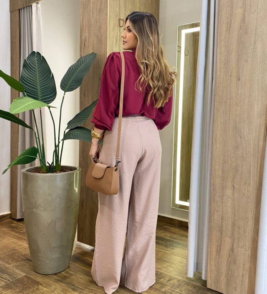 Camisa Feminina Social Amber Manga Longa com Botões Vinho AC99133 - Fernanda Ramos Store