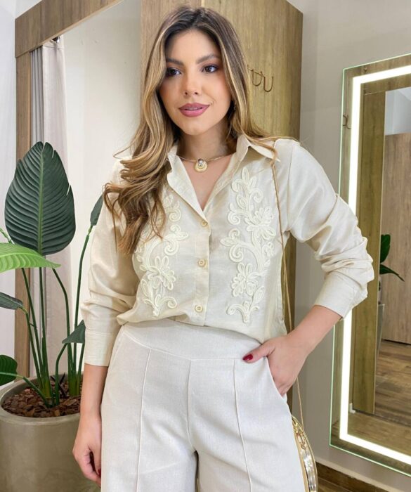 Camisa Feminina Social Aria Manga Longa Bordado Frontal Areia - Fernanda Ramos Store
