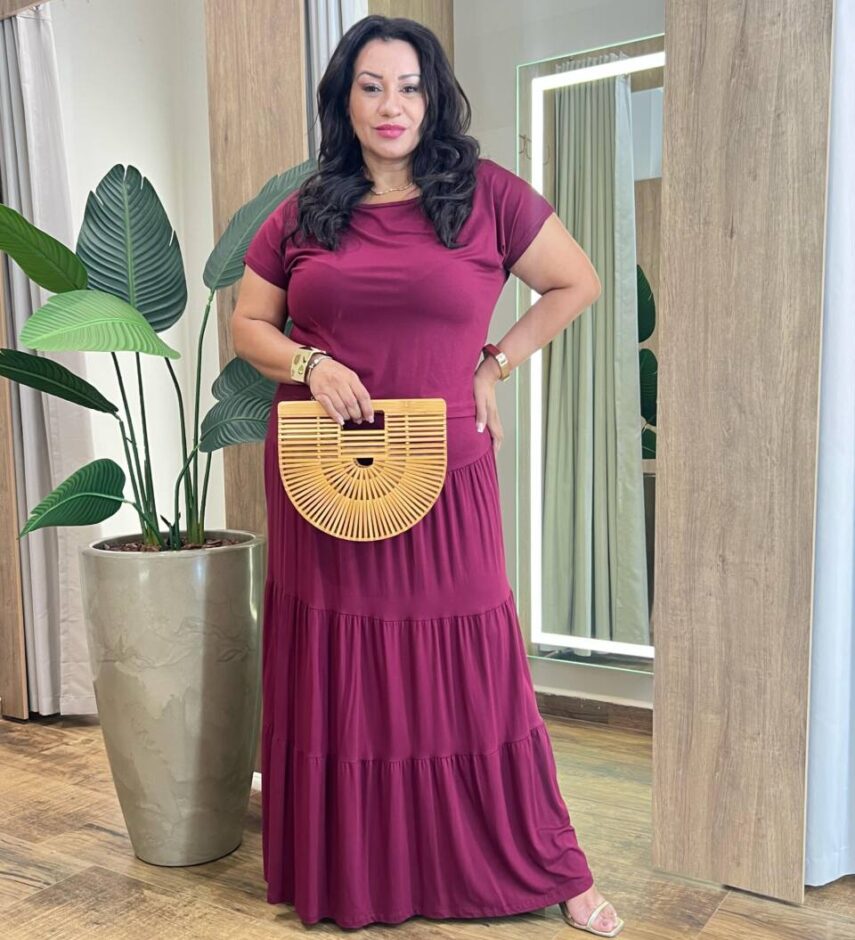 Conjunto Feminino Malha Plus Cropped sem Bojo e Saia Longa Vinho - Fernanda Ramos Store