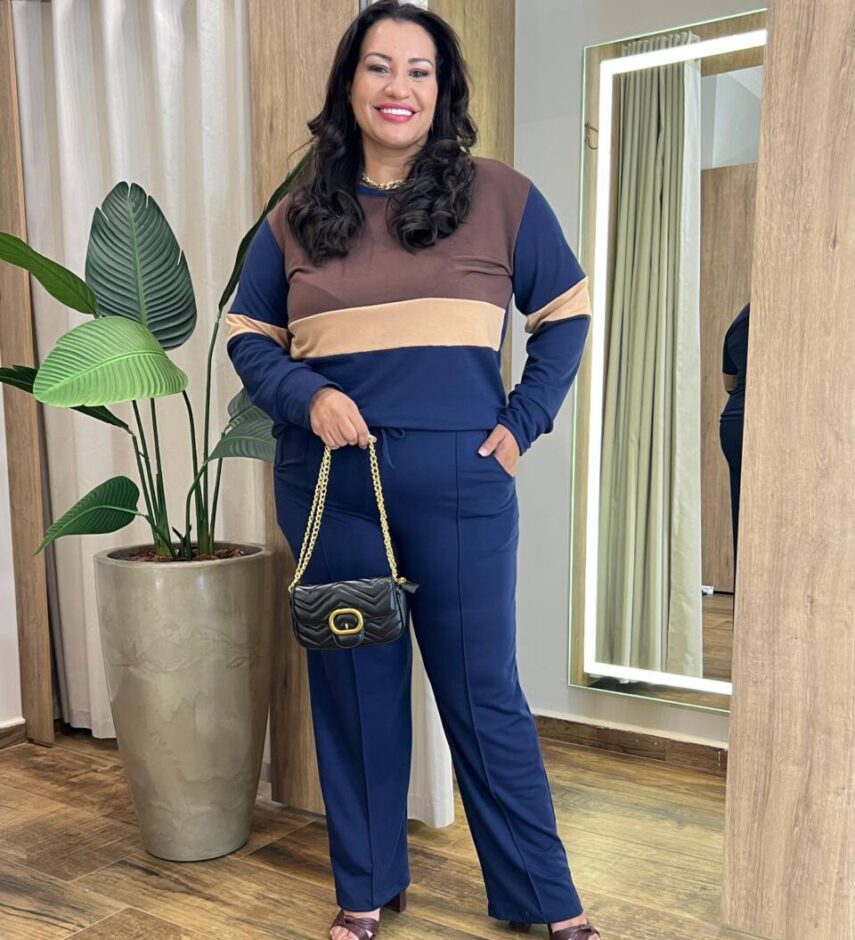 Conjunto Feminino Moletinho Blusa Manga Longa e Calça Azul - Fernanda Ramos Store