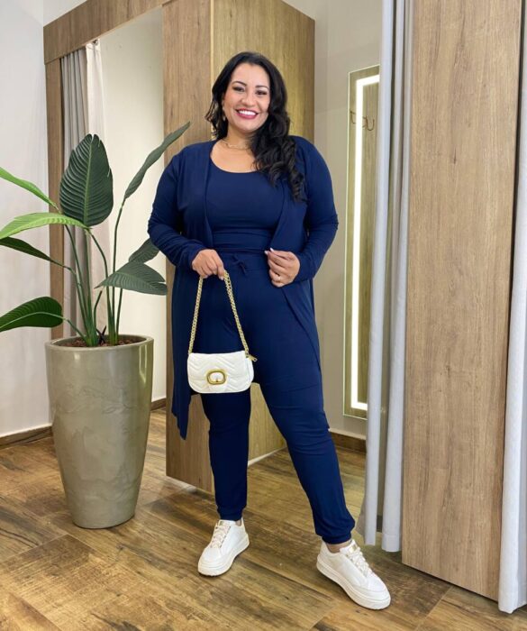 Conjunto Feminino Moletinho Cardigan Regata e Calça Azul - Fernanda Ramos Store