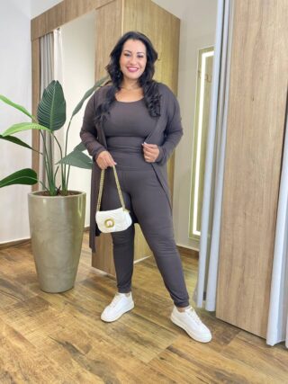 Conjunto Feminino Moletinho Cardigan Regata e Calça Marrom - Fernanda Ramos Store