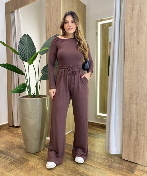 Conjunto Feminino Moletinho Elen Blusa com Drapiado e Calça Marrom - Fernanda Ramos Store