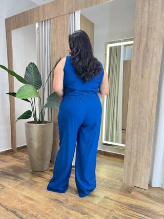 Conjunto Feminino Plus Alfaiaria Colete e Calça com Lastex Azul - Fernanda Ramos Store