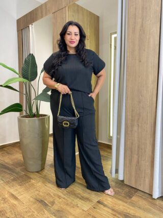 Conjunto Feminino Plus Blusa Manga Curta com Botões e Calça Preto - Fernanda Ramos Store