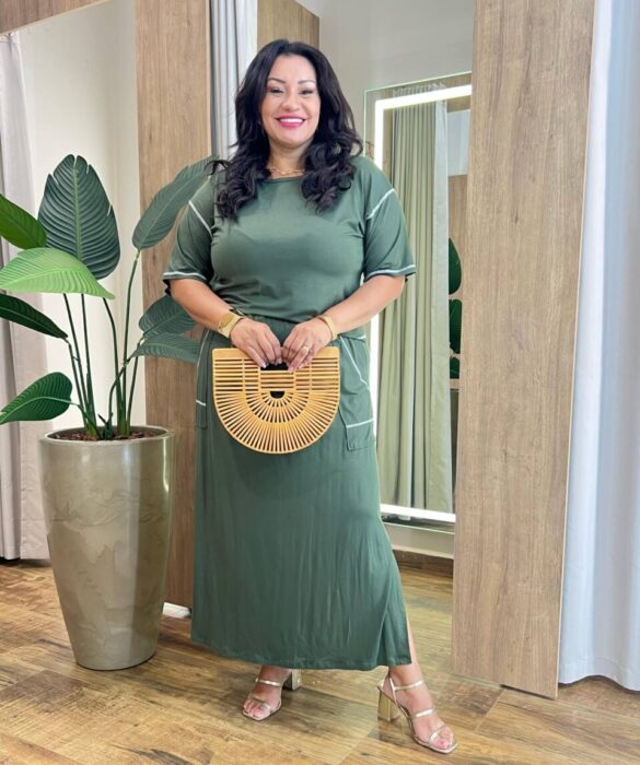 Conjunto Feminino Plus Blusa Manga Curta e Saia Longa Midi Verde - Fernanda Ramos Store